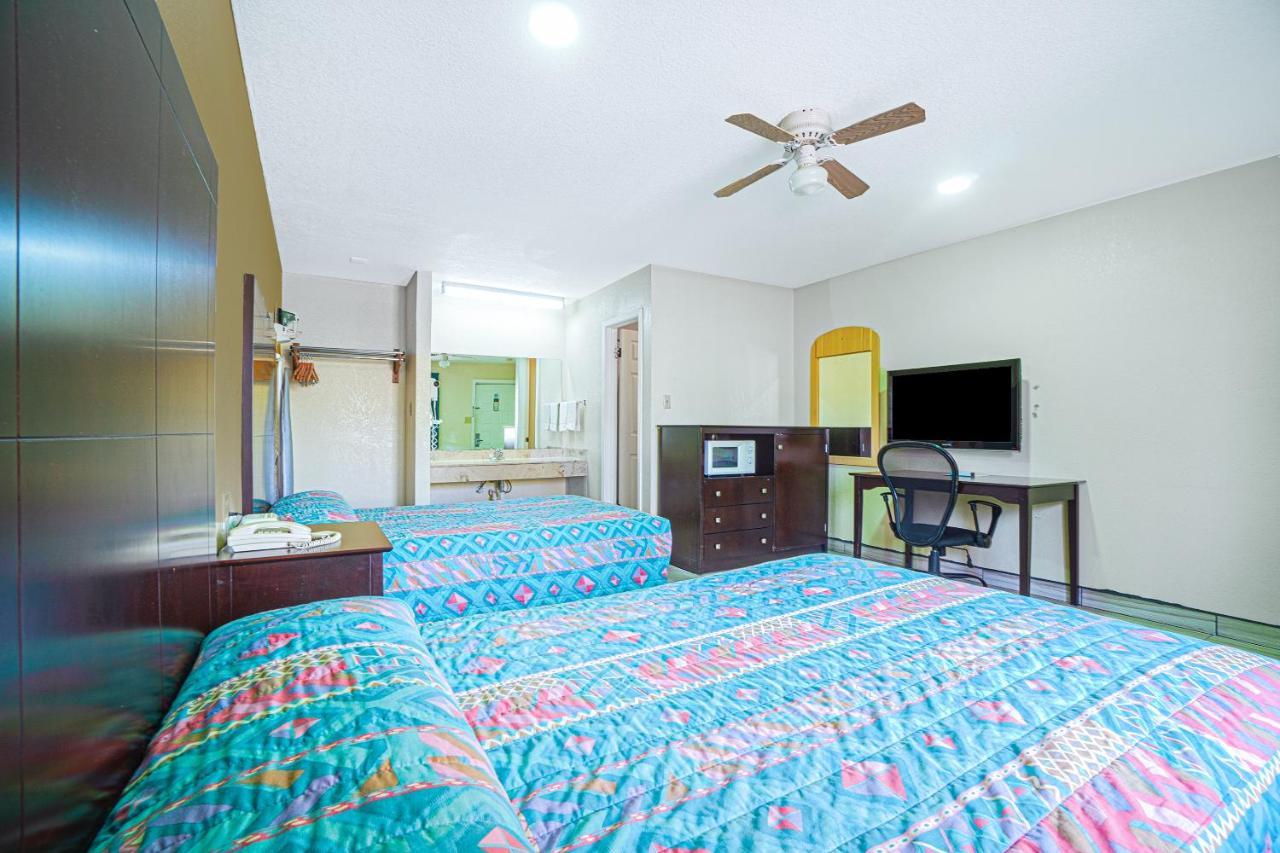 Texas Inn San Benito Near Harlingen Luaran gambar