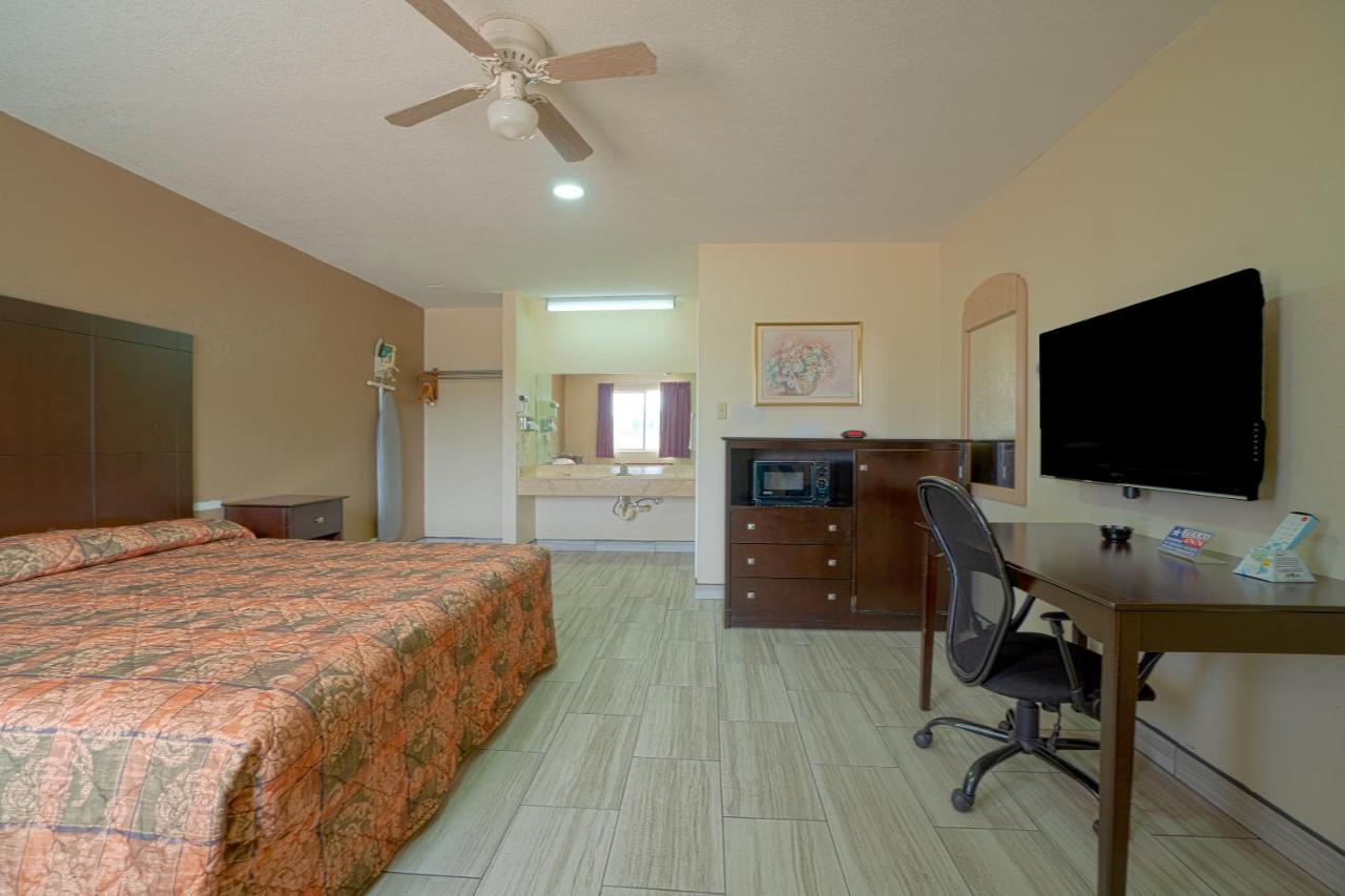 Texas Inn San Benito Near Harlingen Luaran gambar
