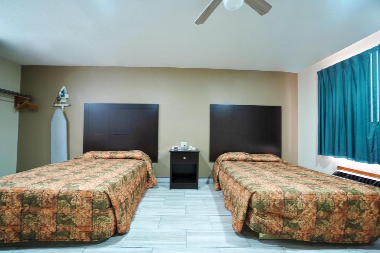 Texas Inn San Benito Near Harlingen Luaran gambar