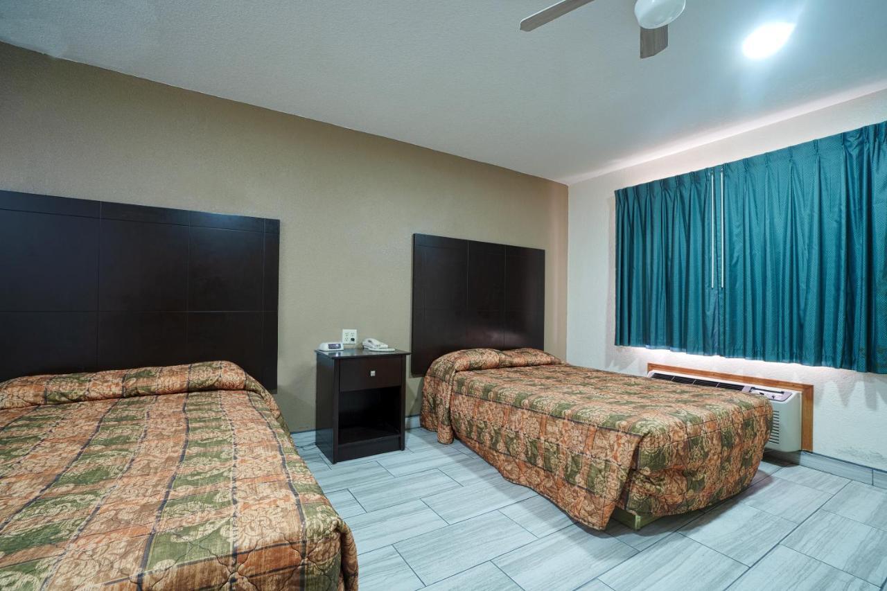 Texas Inn San Benito Near Harlingen Luaran gambar