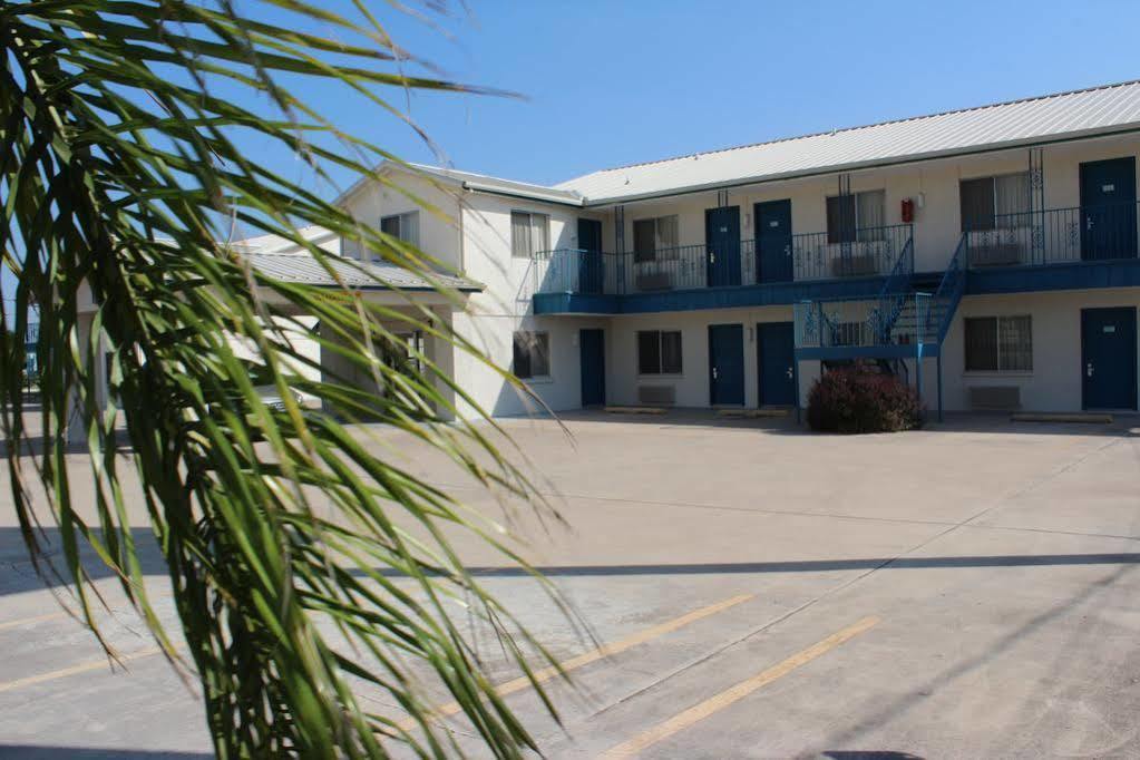 Texas Inn San Benito Near Harlingen Luaran gambar